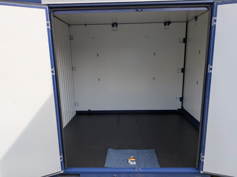 StoreNow Self Storage Medium Unit Empty 768x576
